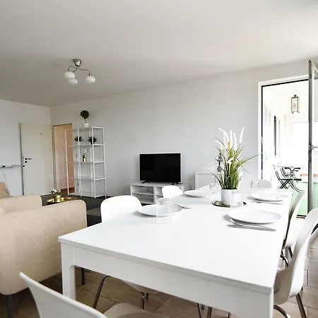 Work And In Monteurwohnung *